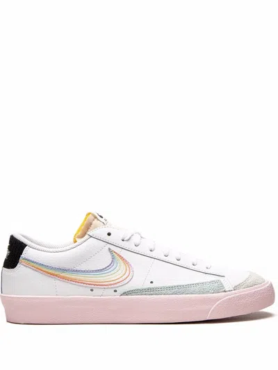 Nike Blazer Low 77 Sneakers In White