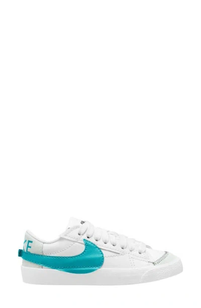 Nike Women's Blazer Low '77 Jumbo Shoes In White