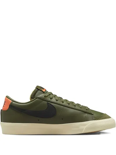 Nike Blazer Low 77 "orange" Sneakers