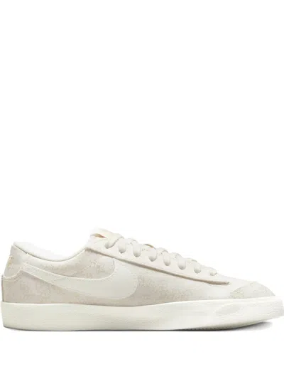Nike Blazer Low '77 Se "sail Sesame" Sneakers