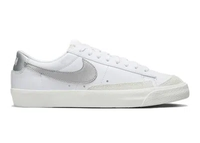 Pre-owned Nike Blazer Low 77 (women's) Sneakers In White/metallic Silver