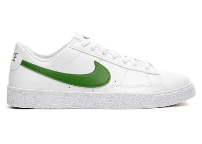 Pre-owned Nike Blazer Low Sneakers In White/forest Green/sail