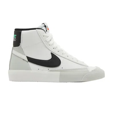 Pre-owned Nike Blazer Mid '77 Se Gs 'split - White Black' | Kid's Size 5.5