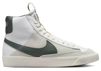 Pre-owned Nike Blazer Mid '77 Se Vintage Green Sneakers In White/pale Ivory/hemp