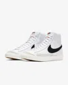 Nike Blazer Mid 77 Vintage Sneakers Bq6806-100 In White