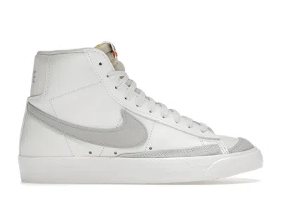 Pre-owned Nike Blazer Mid 77 Vintage (women's) Sneakers In Sail/light Bone