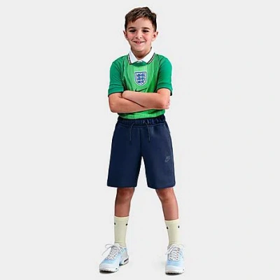 Nike Boys Big Kids Sportswear Tech Fleece Shorts In Green