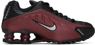NIKE BURGUNDY & BLACK SHOX R4 SNEAKERS
