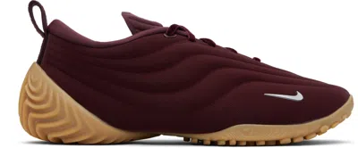 NIKE BURGUNDY ASTRA ULTRA SNEAKERS