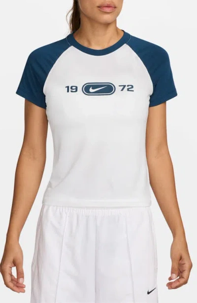Nike Chill Graphic T-shirt In White