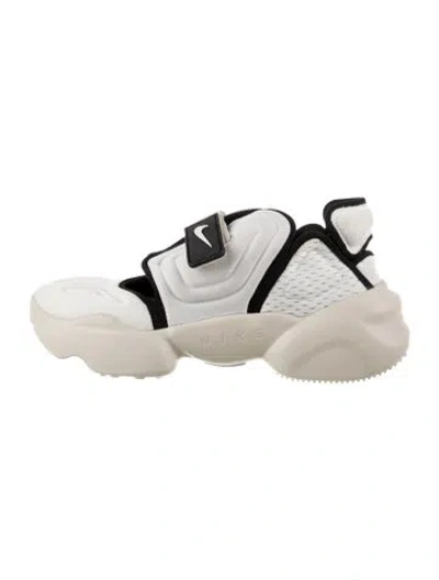Pre-owned Nike Chunky Sneakers In White