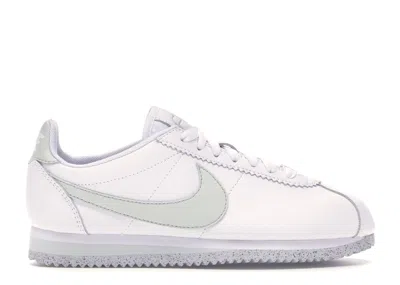 Pre-owned Nike Classic Cortez Flyleather (women's) Sneakers In White/light Silver