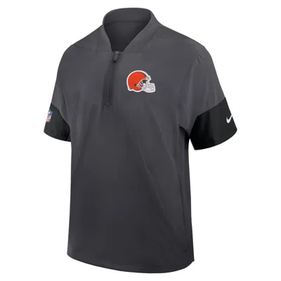 Nike Cleveland Browns Sideline Coach  Men's Nfl 1/2-zip Short-sleeve Hooded Jacket In Gray