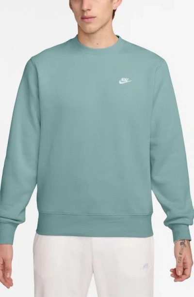 NIKE NIKE CLUB BRUSHED FLEECE CREWNECK SWEATSHIRT