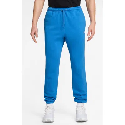 Nike Club Brushed Fleece Sweatpants In Blue