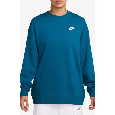 Nike Club Fleece Loose Fit Crewneck Sweatshirt In Blue