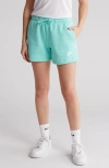 Nike Club Fleece Shorts In Emerald Rise/ White