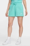Nike Club Fleece Shorts In Green Frost/white