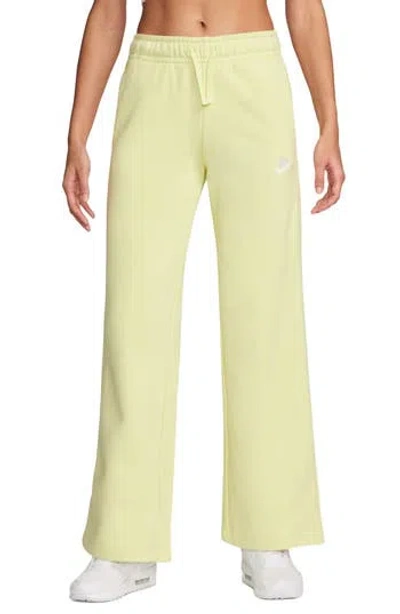 Nike Club Fleece Sweatpants In Yellow