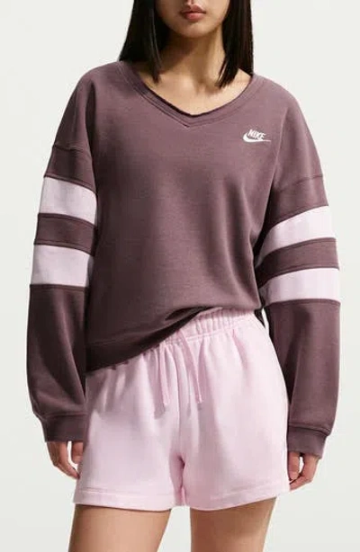 Nike Club Fleece V-neck Sweatshirt In Purple