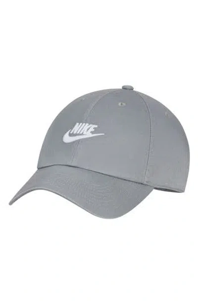 Nike Club Futura Wash Baseball Cap In Particle Grey/white