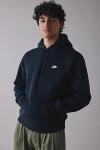 Nike Club Logo Fleece Pullover Hoodie Sweatshirt In Black, Men's At Urban Outfitters