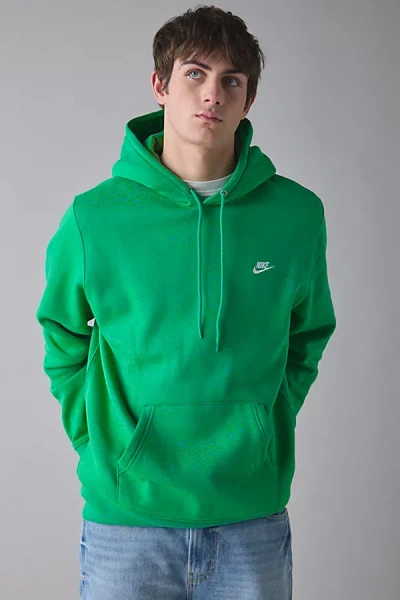 Nike Club Logo Fleece Pullover Hoodie Sweatshirt In Stadium Green, Men's At Urban Outfitters