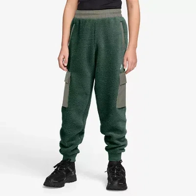 Nike Club Sherpa Big Kid Unisex Cuffed Active Fleece Cargo Pant In Green