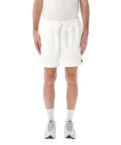 NIKE CLUB SHORTS