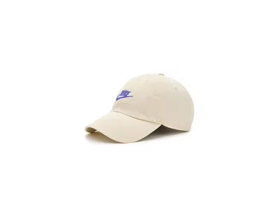 Nike Club Unstructured Futura Wash Cap Baseball Caps Light Khaki/sapphire: Lg/xl In Neutral