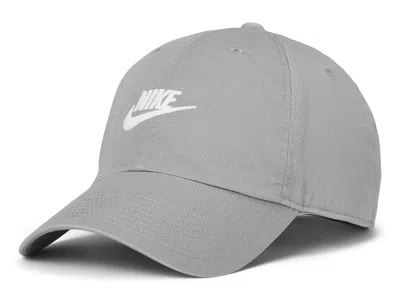 Nike Club Unstructured Futura Wash Cap Baseball Caps Particle Grey/white: Lg/xl In Gray