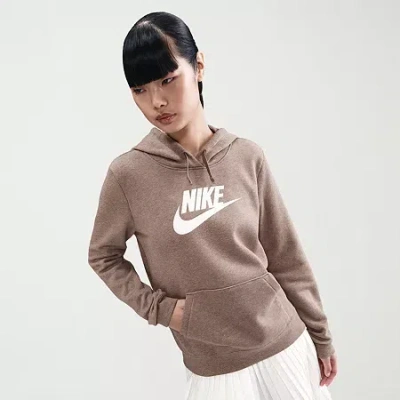 Nike Club Womens Long Sleeve Lined Fleece Active Hoodie In Brown