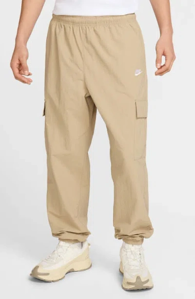 Nike Club Woven Cargo Pants In Brown