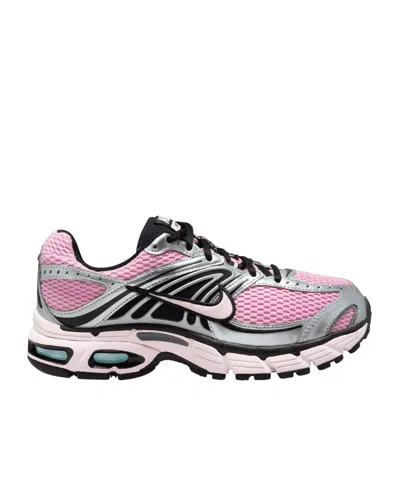 Nike Comfortable Sports Shoes In Multi