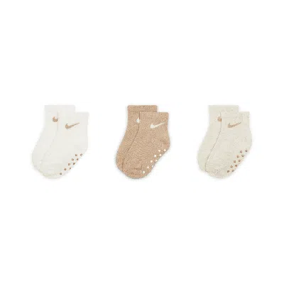 Nike Babies' Core Swoosh Toddler Gripper Socks Box Set (3 Pairs) In White
