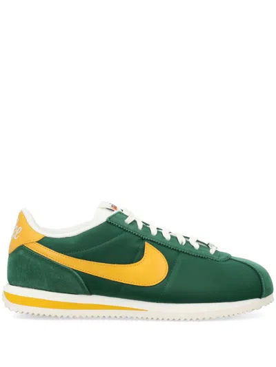 Nike Cortez Sneakers In Grün