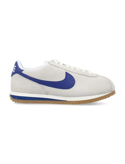 Nike Unisex Off-white Sneakers In Multi