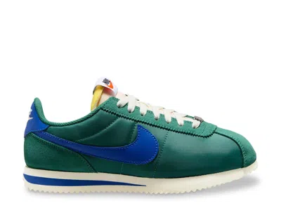 Nike Cortez Sneaker In Green