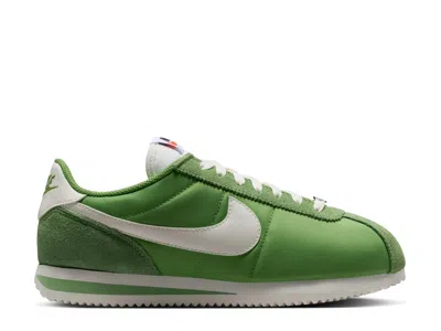 Nike Cortez Sneaker In Green