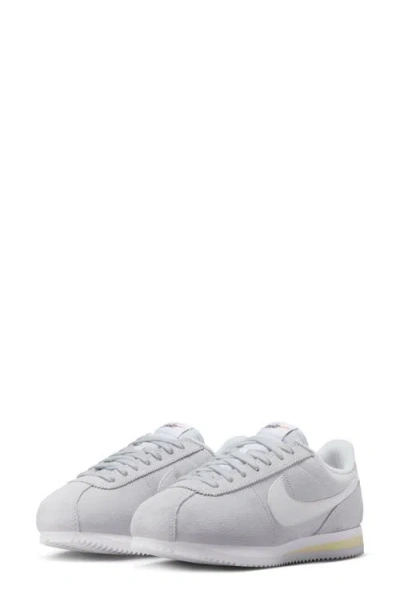 Nike Cortez Sneaker In White