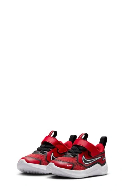 NIKE NIKE COSMIC RUNNER RUNNING SHOE