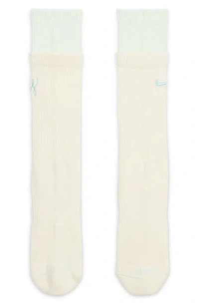 Nike Cotton Blend Crew Socks In Sail/sail/glacier Blue