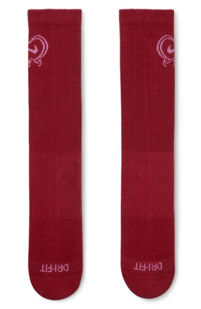 Nike Cushioned Crew Socks In Burgundy
