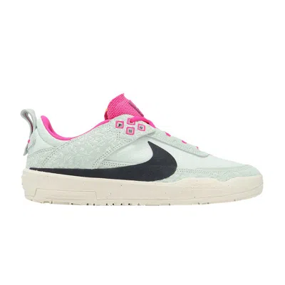 Pre-owned Nike Day One Sb Se Gs 'barely Green Fierce Pink' | White | Kid's Size 2