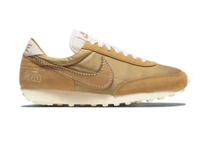Pre-owned Nike Daybreak Coffee (women's) Sneakers In Wheat/beach
