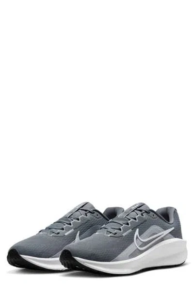 Nike Downshifter 13 Running Shoe