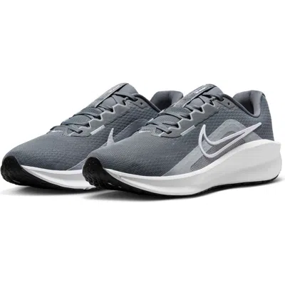 Nike Downshifter 13 Running Shoe In Cool Grey/white/platinum