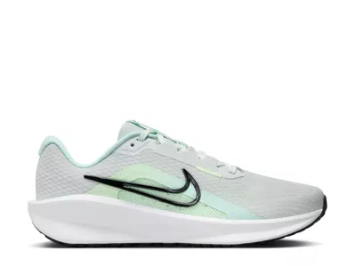 Nike Downshifter 13 Running Shoe In Grey/green