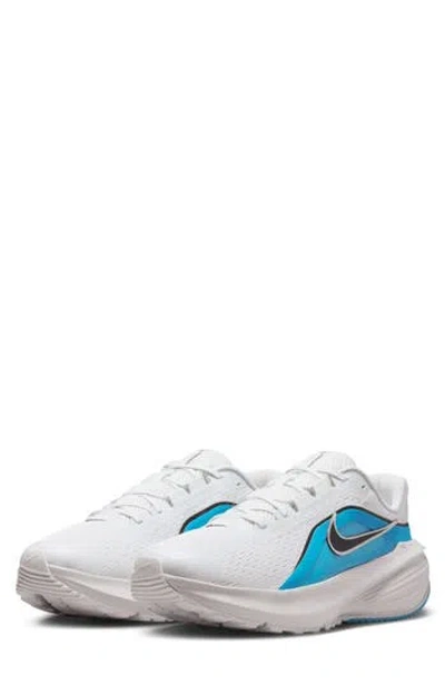 Nike Downshifter 14 Running Shoe In White