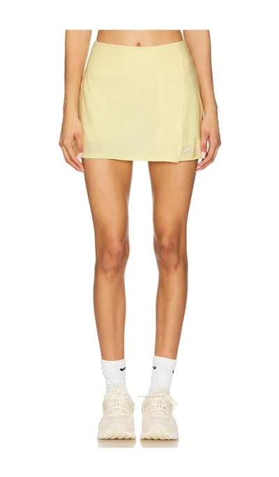 Nike Dri-fit Mid Rise Skirt In Alabaster & White
